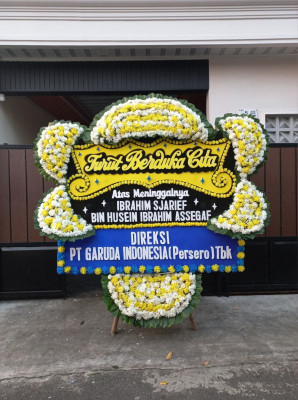 Papan Bunga Duka di Samosir